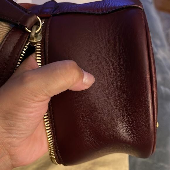 Preloved Burberry Beckett bucket bag burgundy color, great condition. - Picture 15 of 16